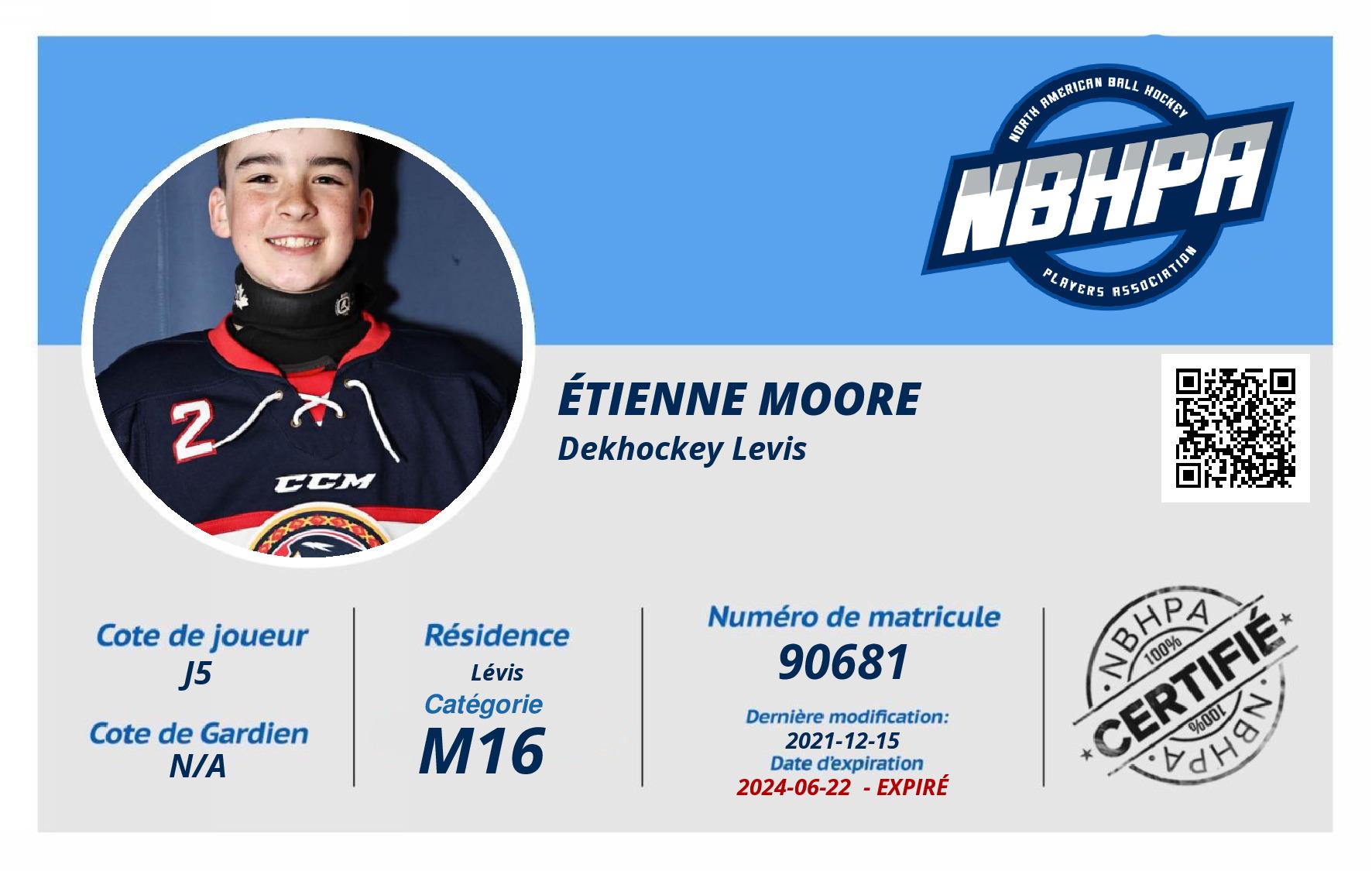 Étienne Moore